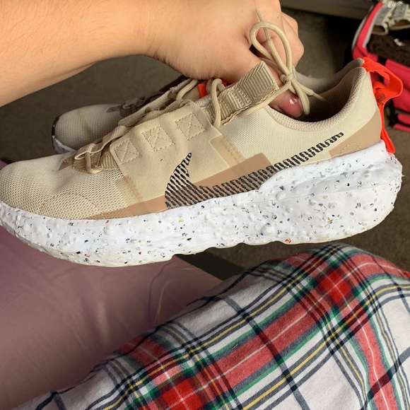 Nike crater impact - Picture 3 of 7